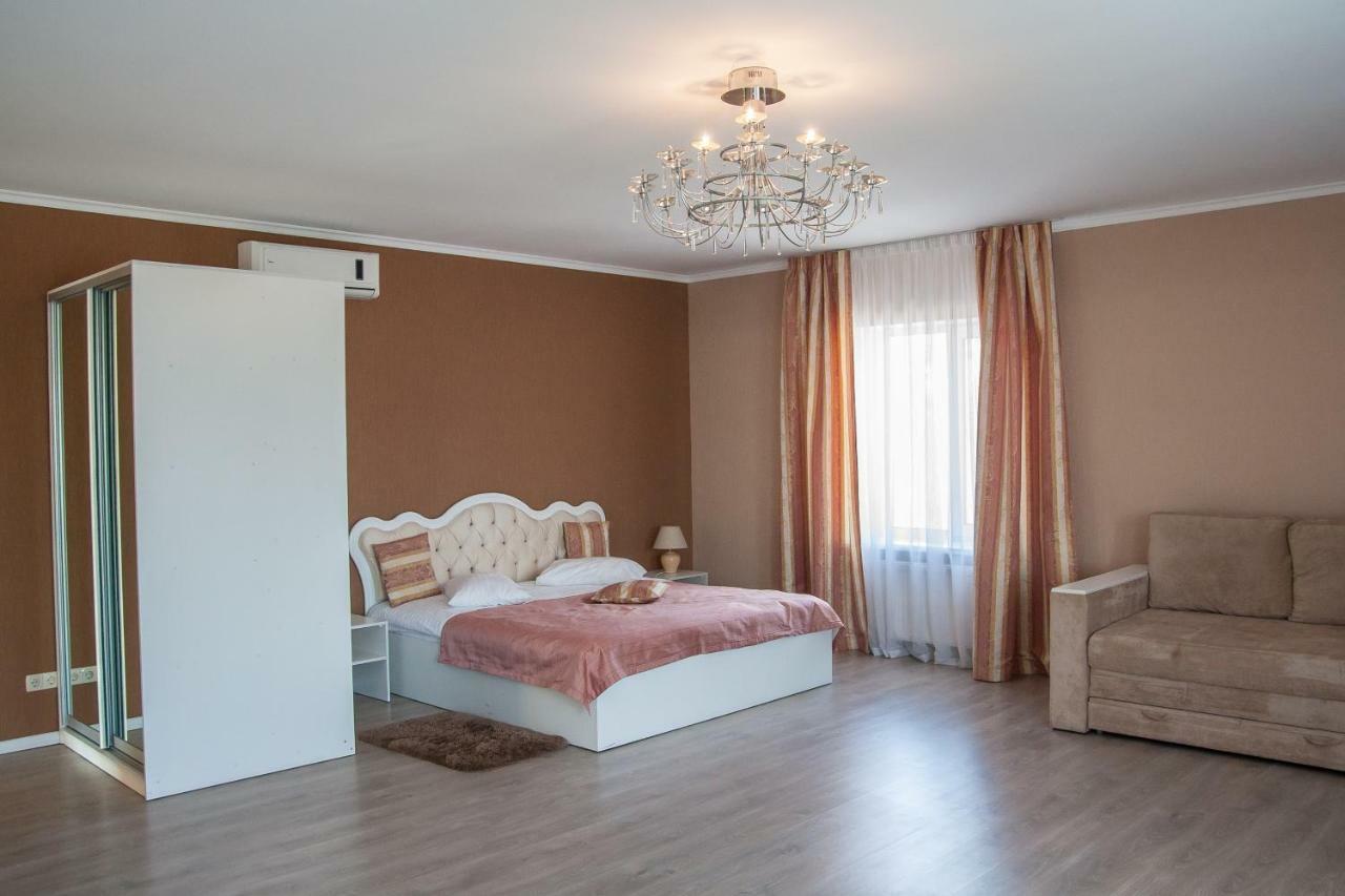 קייב Sovskiye Prudy Hotel מראה חיצוני תמונה